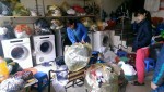 Những lý do mà bạn không nên mang quần áo đến tiệm giặt đồ